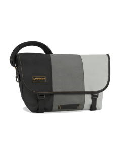 Classic Messenger Bag (M)...