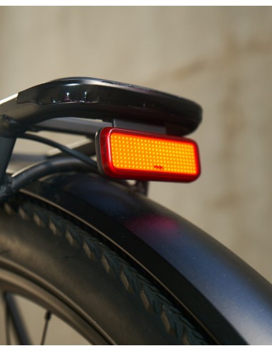 Knog Feu arrière Blinder E RH 50 montage sur porte-bagages 50 et 80mm